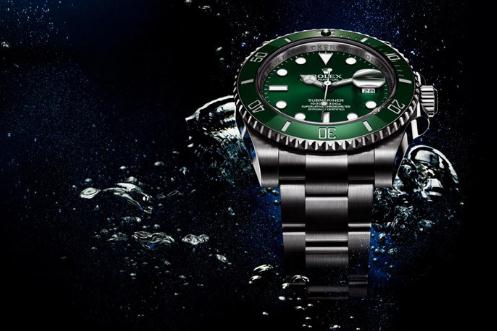 The water resistant replica Rolex Submariner Date 116610LV watches have green dials with white luminant hour marks and hands.